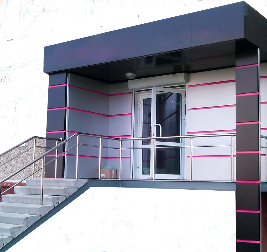 Входная группа нежилого помещения в г Сочи